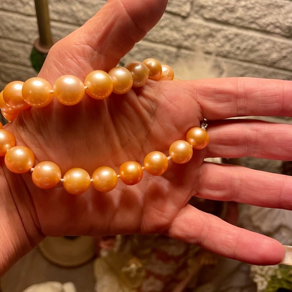 Authentic golden pink south sea pearl necklace - Picture 16 of 16